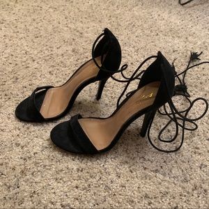 Black tie up heels